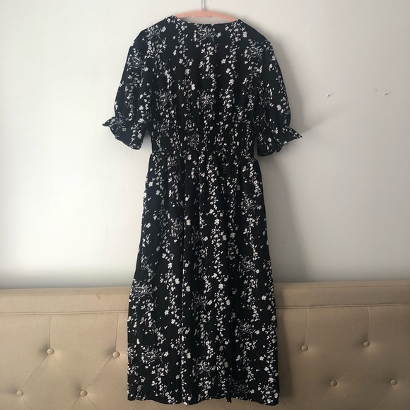 Dazy Elegant Black Floral Midi Dress With Ruffled Sleeves/Thick Lining
Size-M - Picture 4 of 10